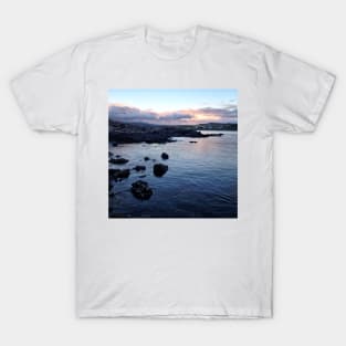 Sunset across the coastline near Ullinish on the west coast of Skye T-Shirt